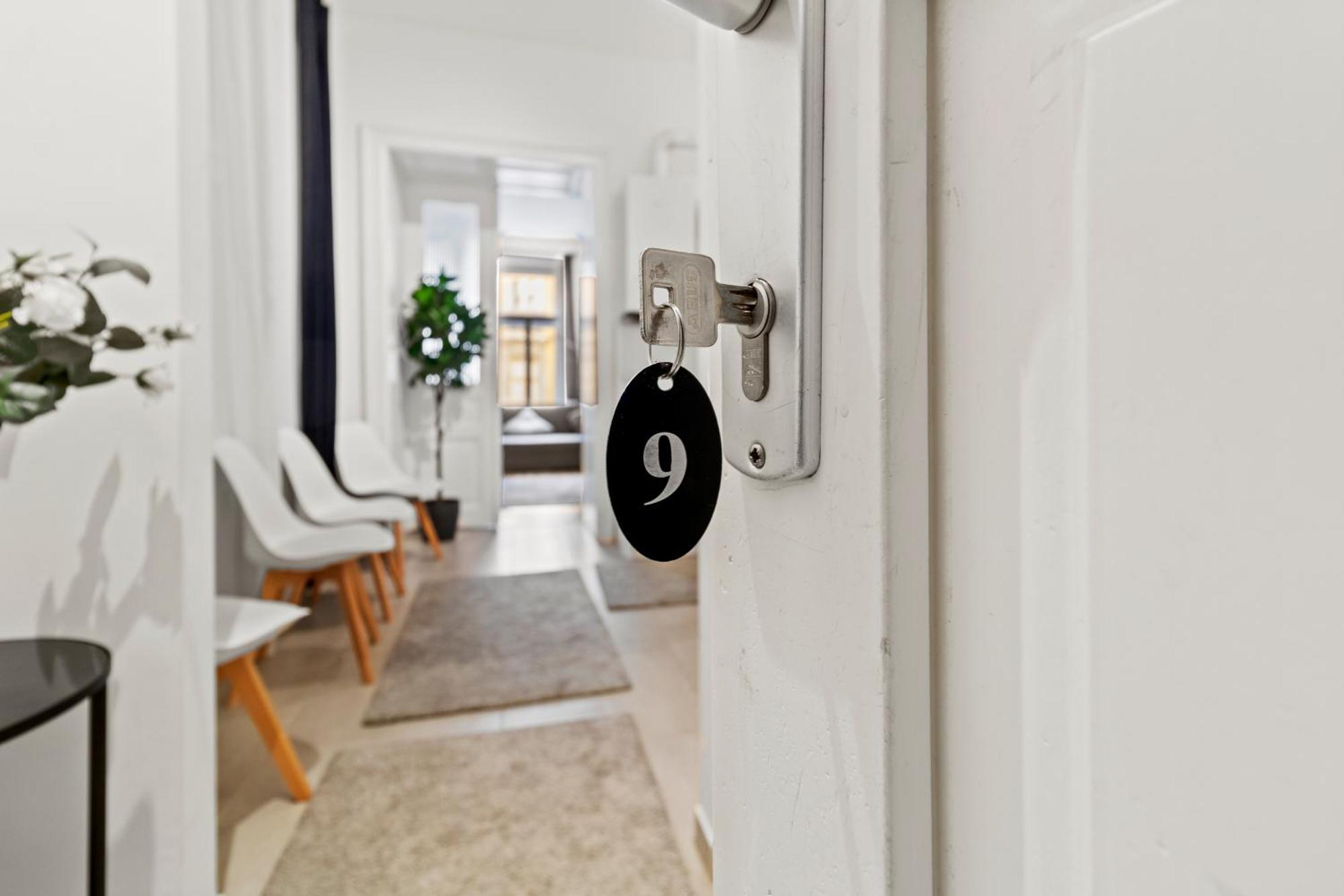 Three Bedrooms - 69 M² - 4 Min To U4 Metro Station Vienna Exterior photo